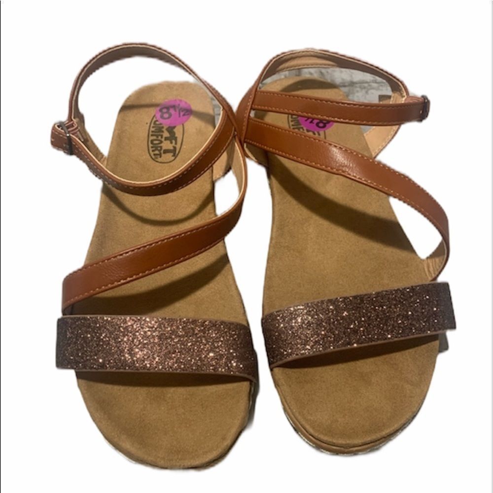𝅺Glitter strap sandals NWOT